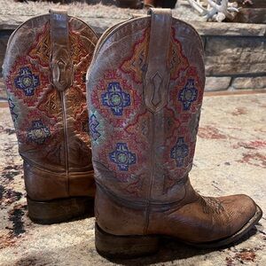 Corral Leather Boots with Embroidery